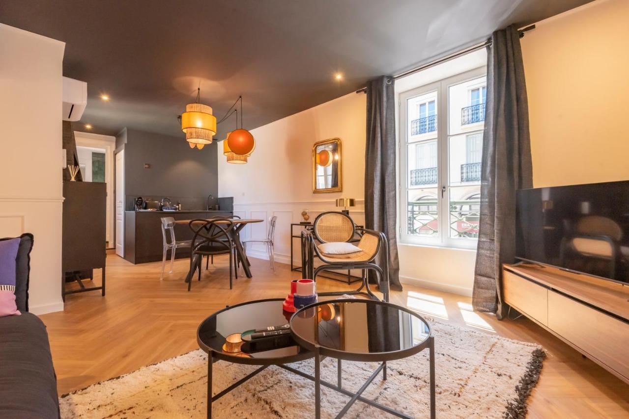 Le Cosy Chic . Proche Gare . Centre-Ville Macon . Neuf . Climatisation . Design . Wifi . Luaran gambar